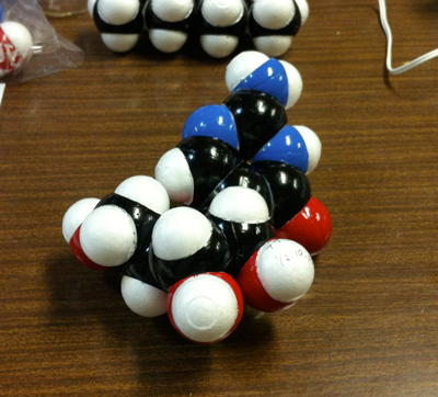 アザシチジン分子模型